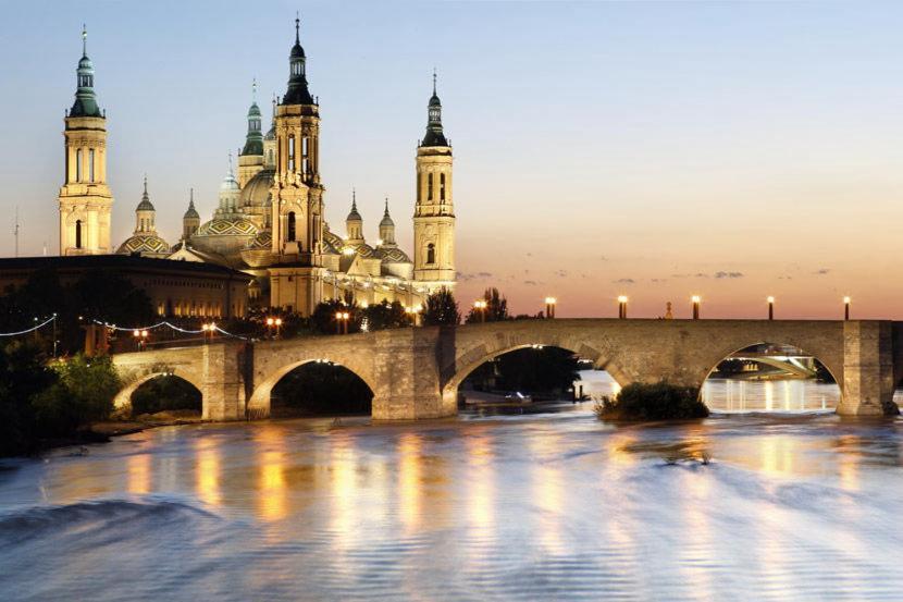 Zaragoza Y Sus 2 Catedrales 아파트 외부 사진